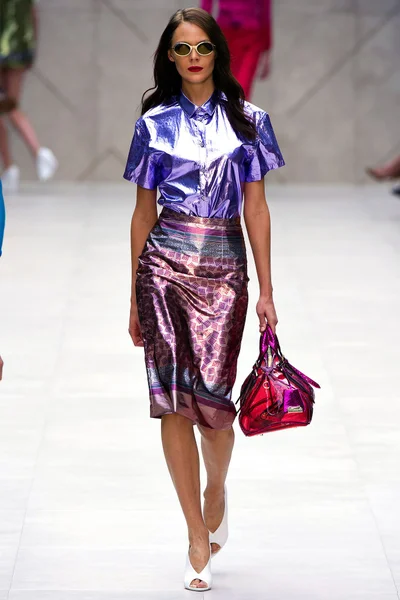 Look 11